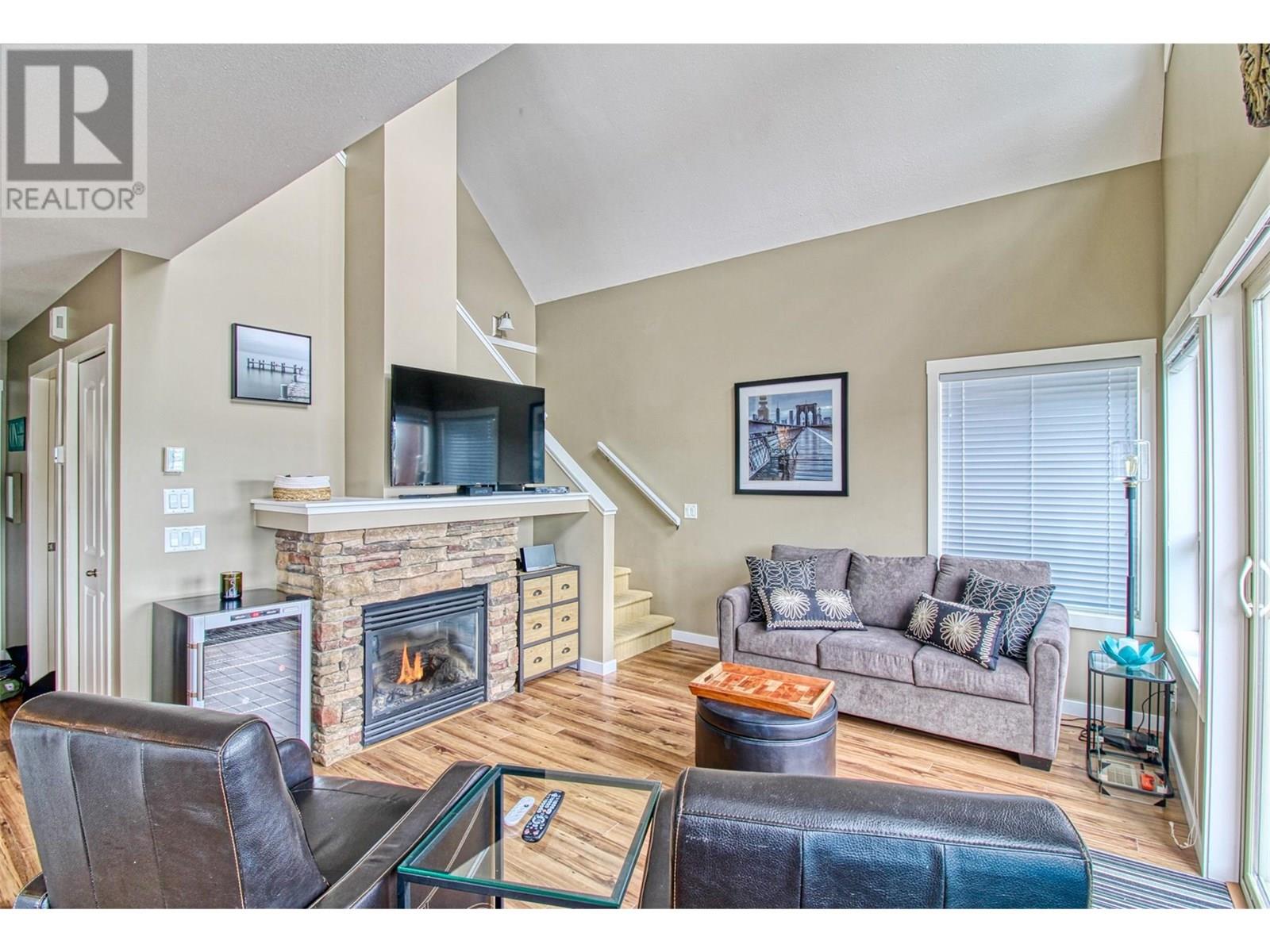 52 6920 Barcelona Drive, Kelowna