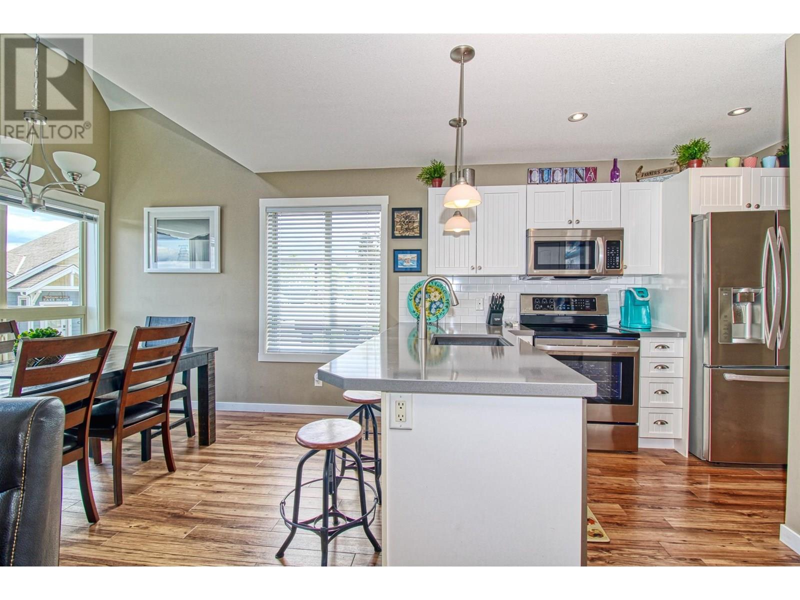 52 6920 Barcelona Drive, Kelowna