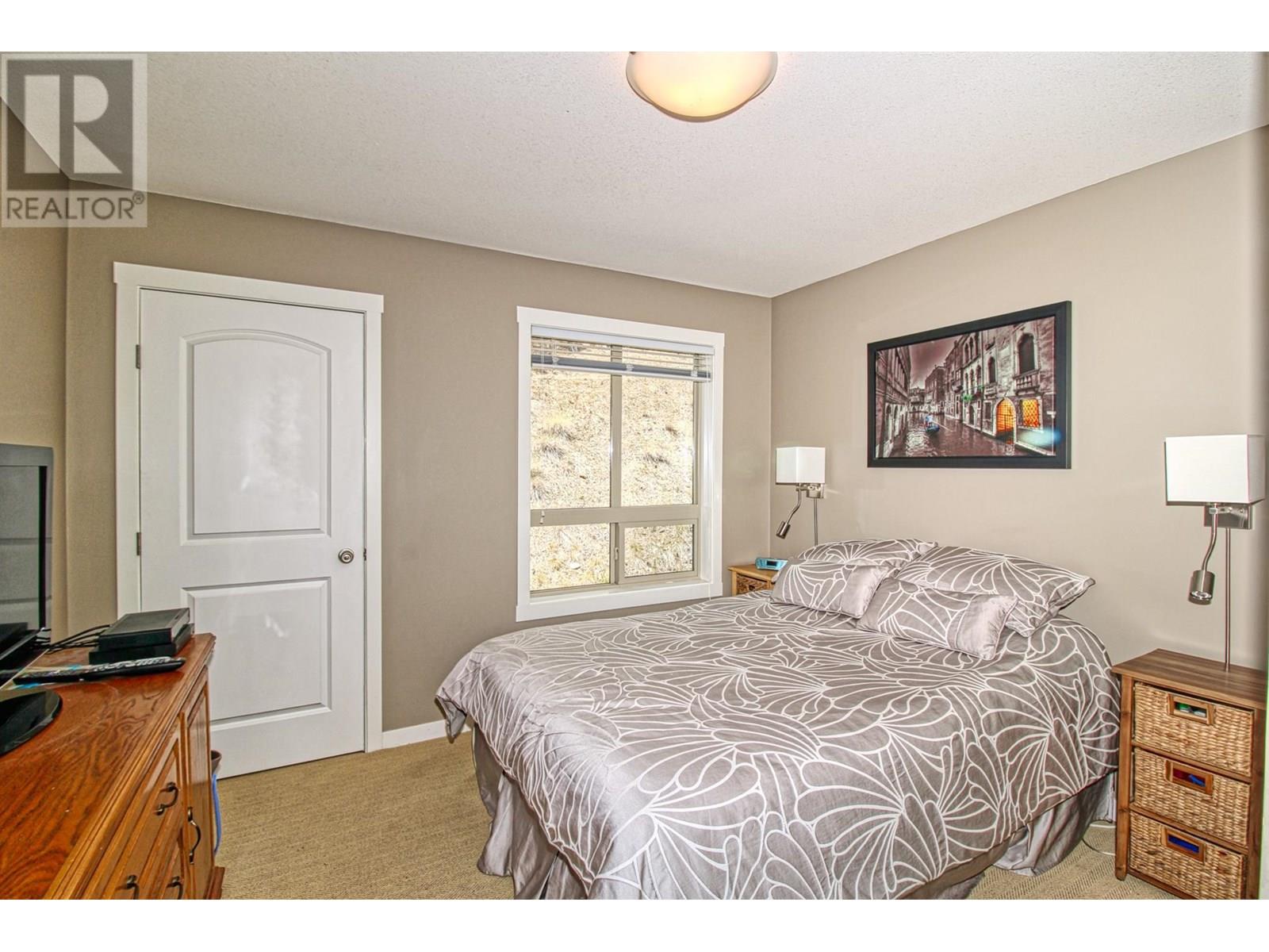 52 6920 Barcelona Drive, Kelowna