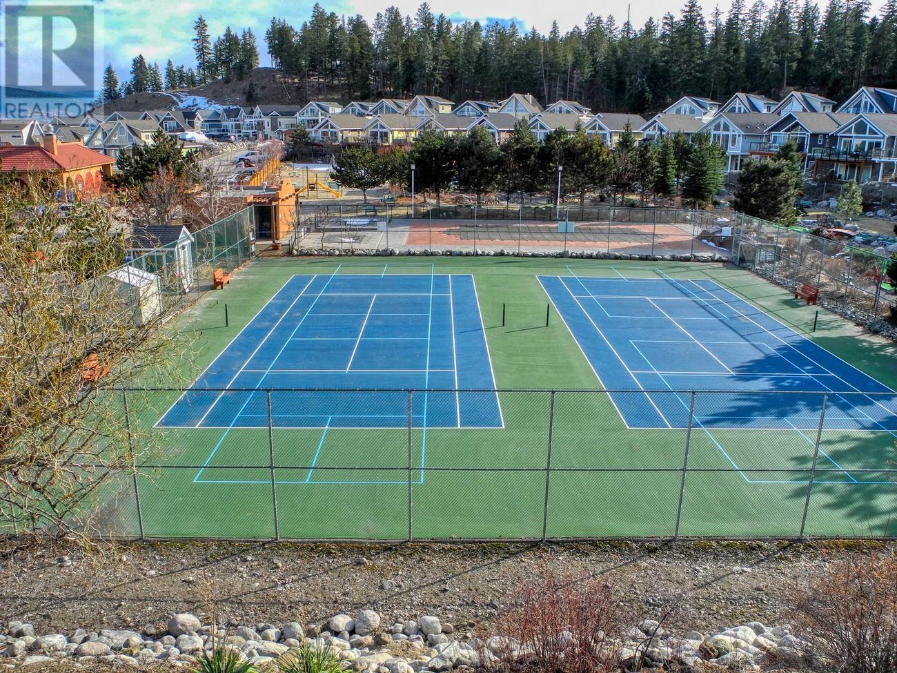 52 6920 Barcelona Drive, Kelowna