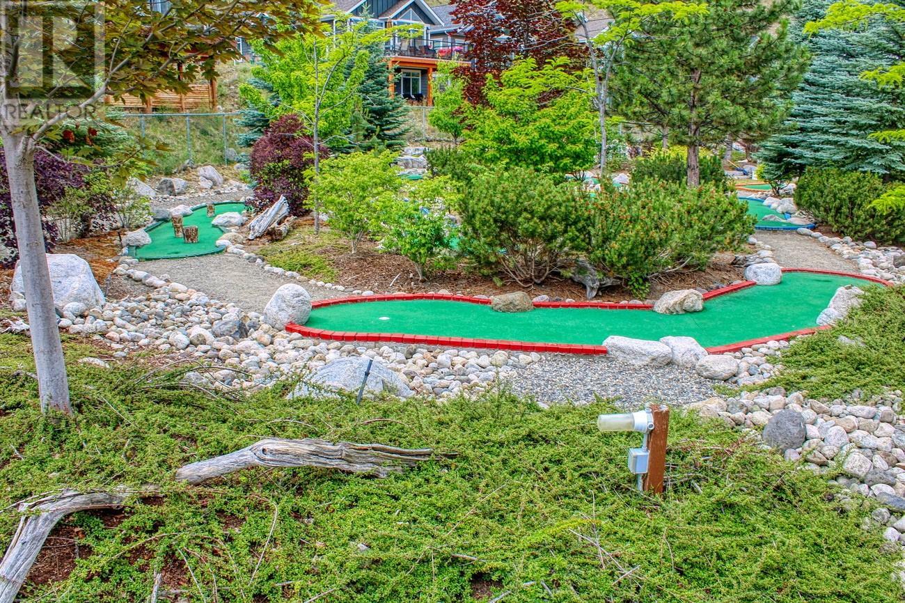 52 6920 Barcelona Drive, Kelowna