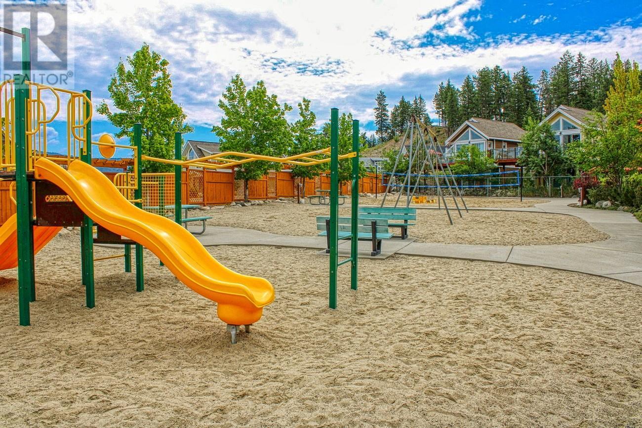 52 6920 Barcelona Drive, Kelowna