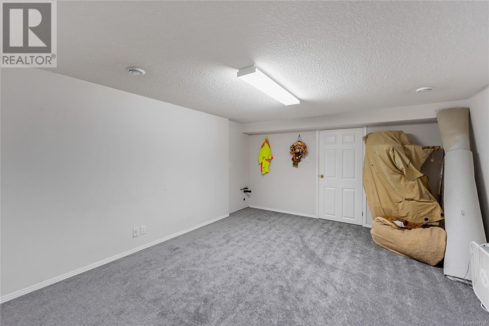 Photo 8 of 3350 Redden Rd, Nanoose Bay BC