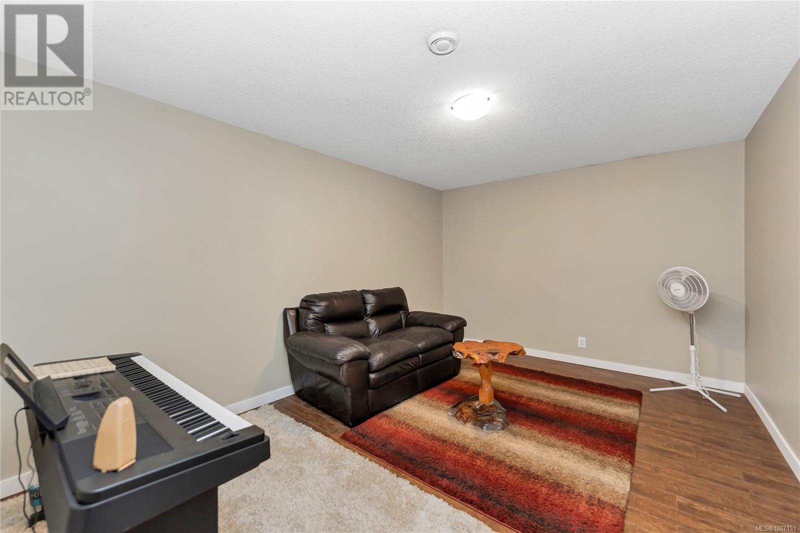 Photo 19 of 3350 Redden Rd, Nanoose Bay BC