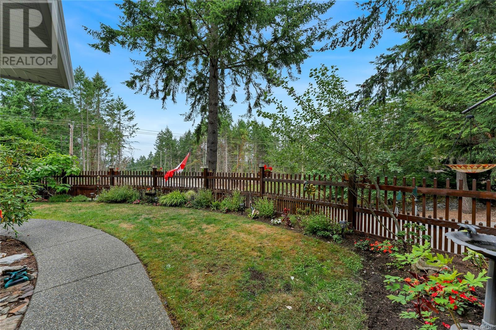 Photo 4 of 3350 Redden Rd, Nanoose Bay BC