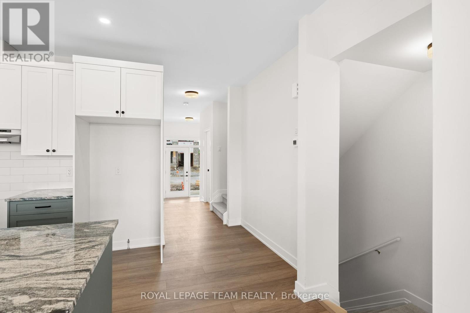 Photo 23 of 1004 Moore Street, Brockville ON