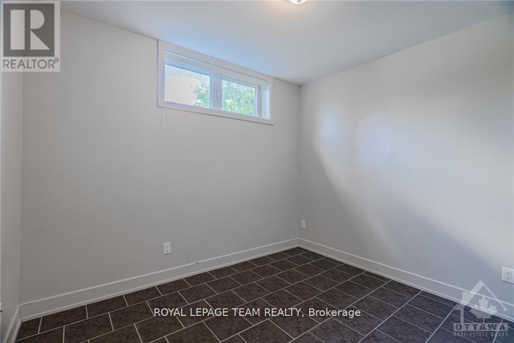Photo 18 of 1100 Hollington Street, Ottawa ON