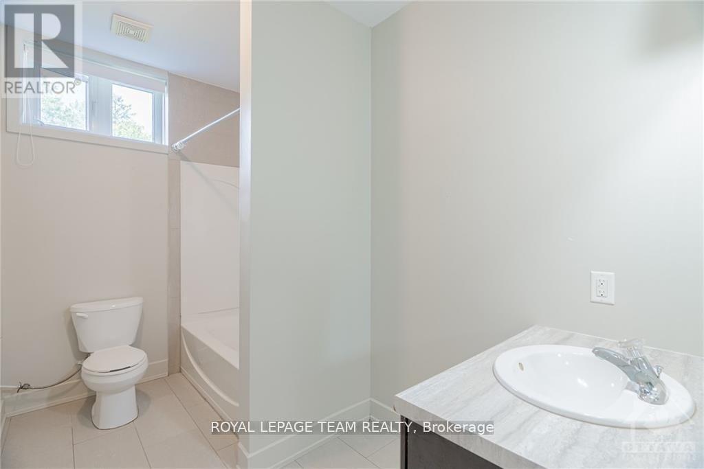 Photo 20 of 1100 Hollington Street, Ottawa ON