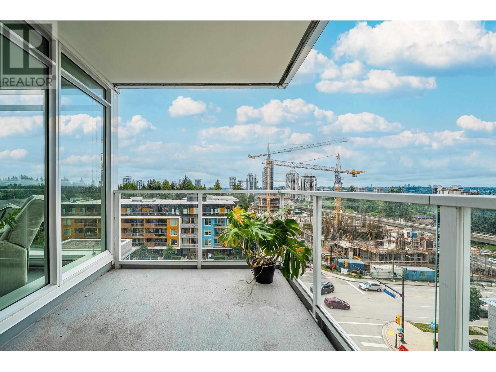 Photo 16 of 607 657 Whiting Way, Coquitlam BC