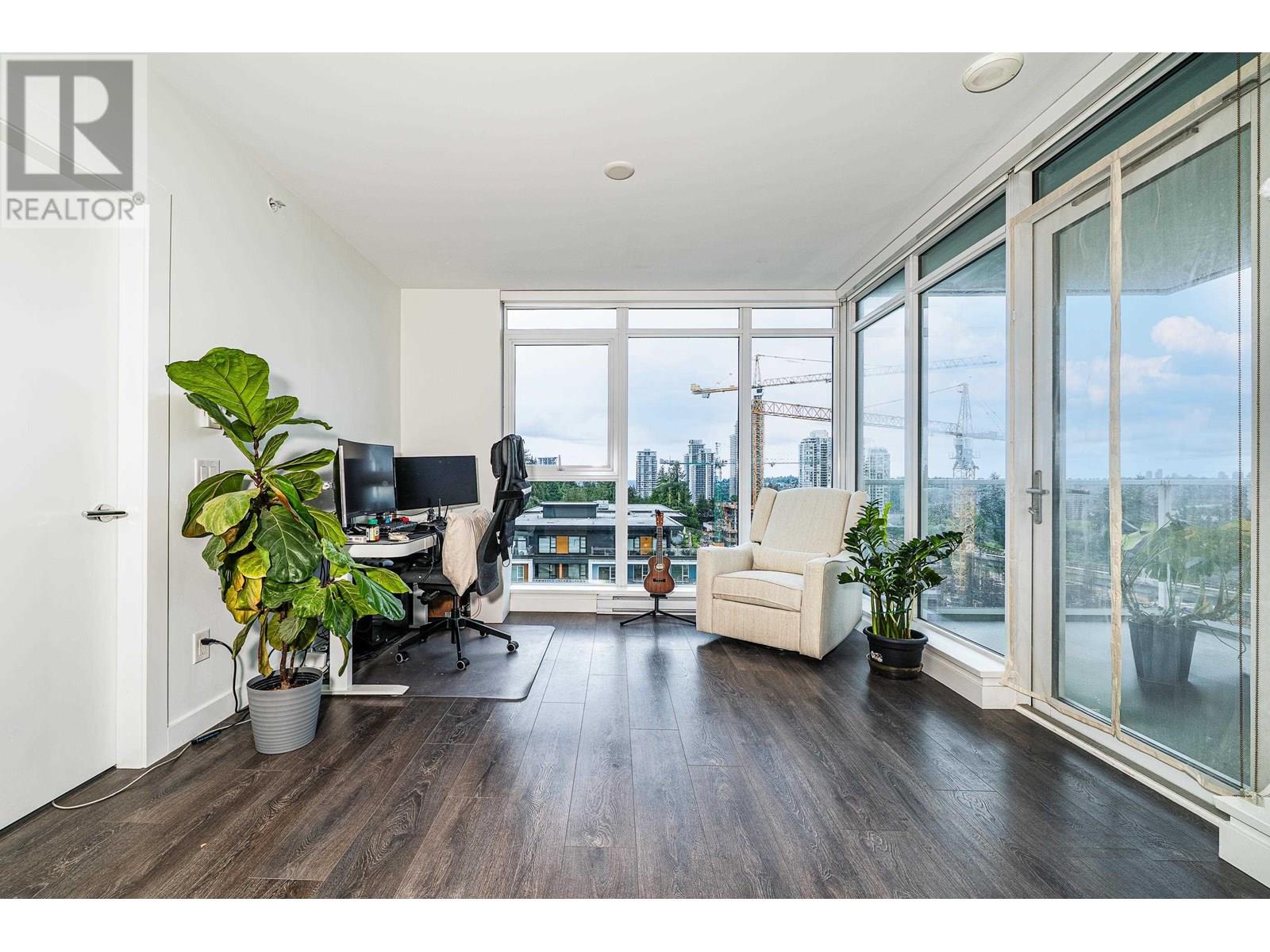 Photo 6 of 607 657 Whiting Way, Coquitlam BC