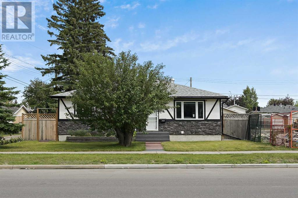 Single Family House Bungalow for Sale in   Street NW Bowness Calgary 