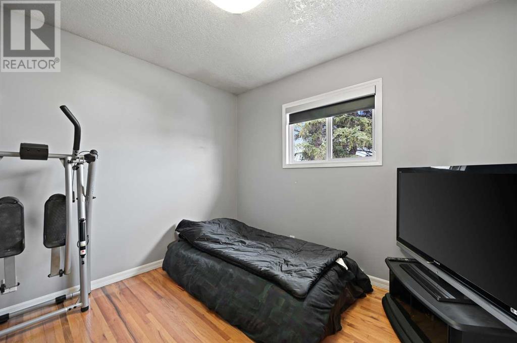 Single Family House Bungalow for Sale in   Street NW Bowness Calgary 