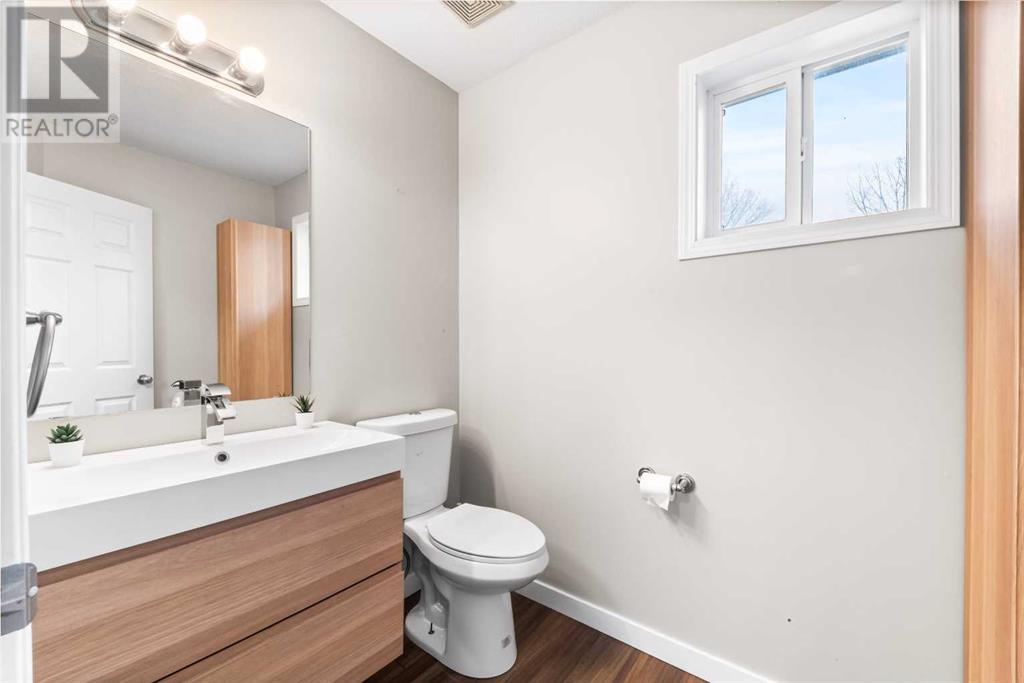 Single Family House 4 Level for Sale in    Avenue SE Applewood Park Calgary 