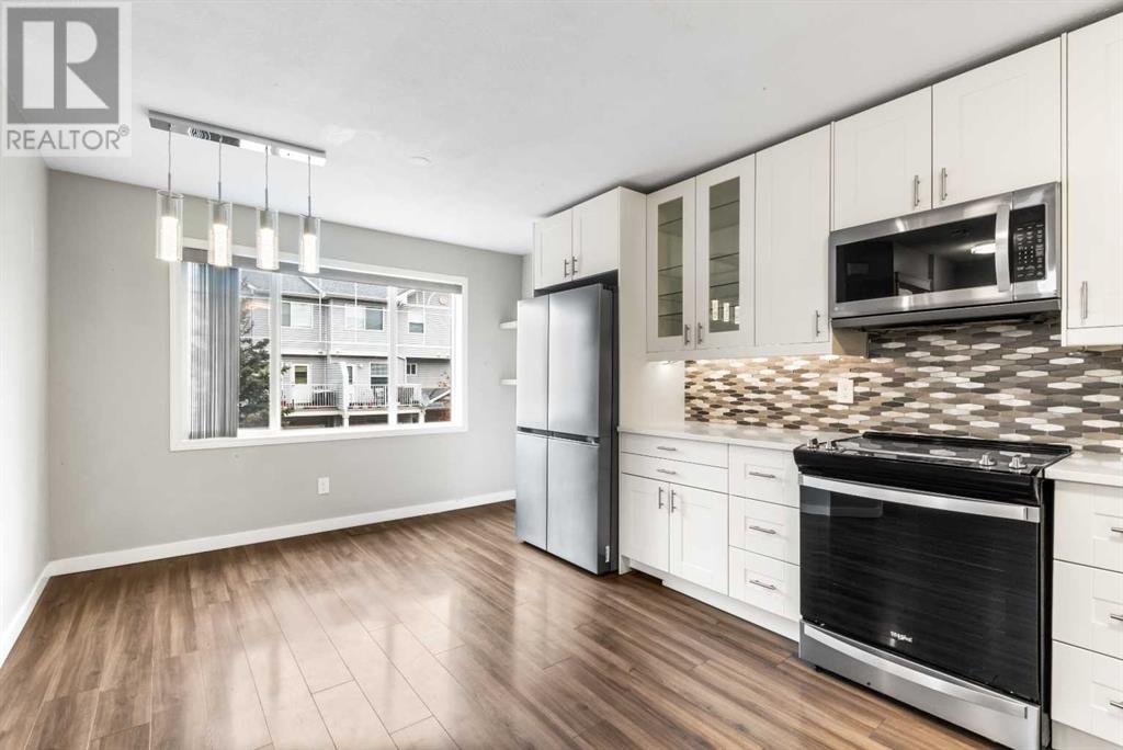 Single Family House 4 Level for Sale in    Avenue SE Applewood Park Calgary 