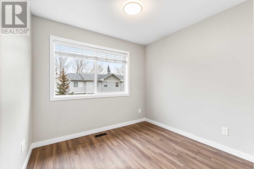 Single Family House 4 Level for Sale in    Avenue SE Applewood Park Calgary 