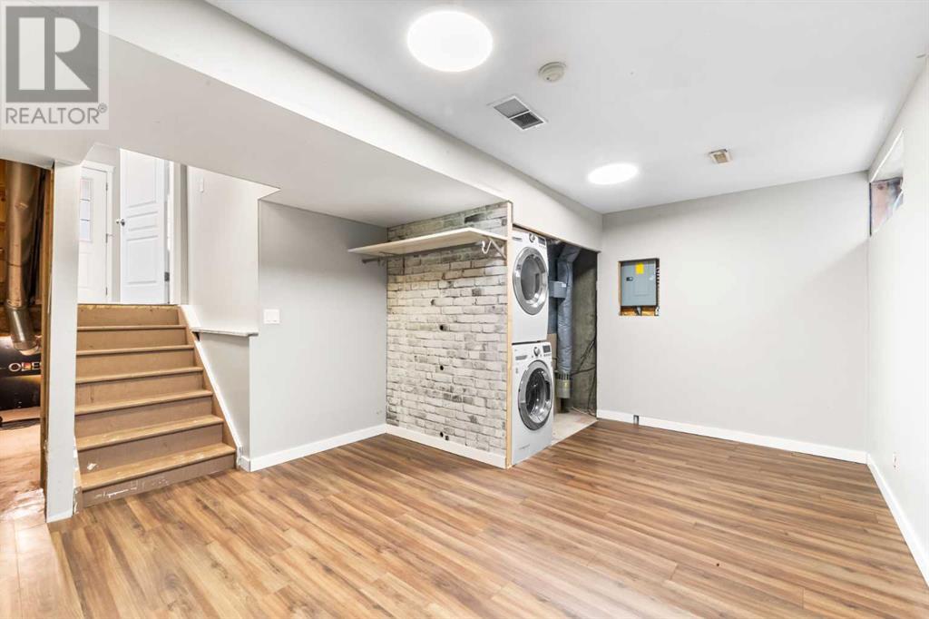 Single Family House 4 Level for Sale in    Avenue SE Applewood Park Calgary 