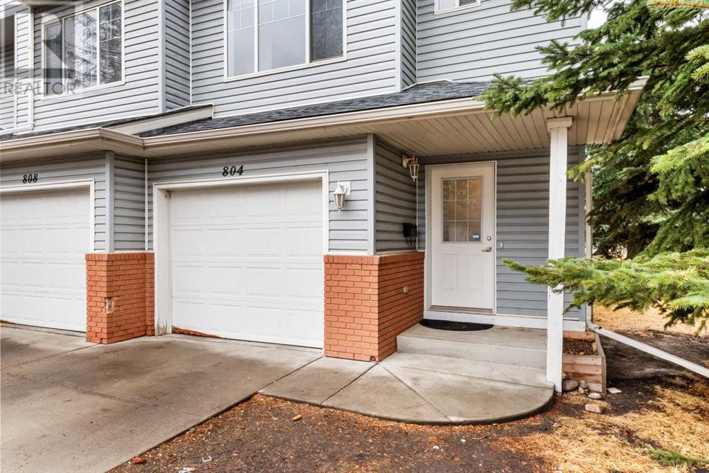 Single Family House 4 Level for Sale in    Avenue SE Applewood Park Calgary 