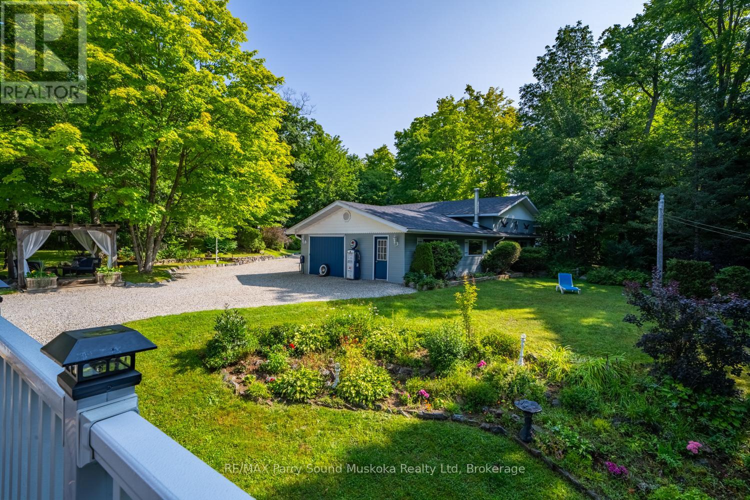 Photo 21 of 3 5 Squirrel Avenue, Mcdougall ON