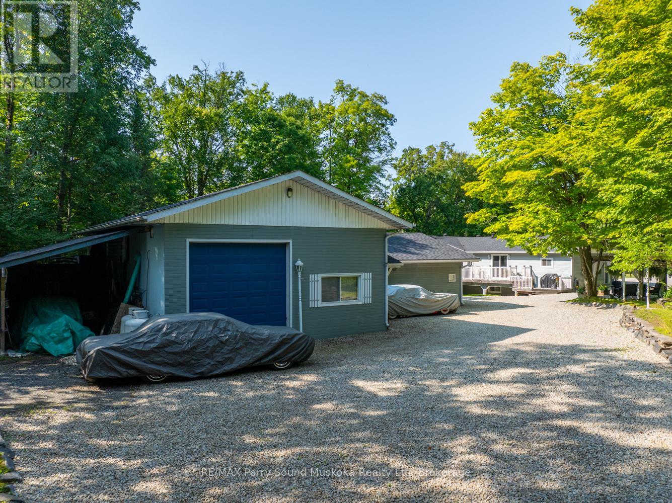 Photo 38 of 3 5 Squirrel Avenue, Mcdougall ON