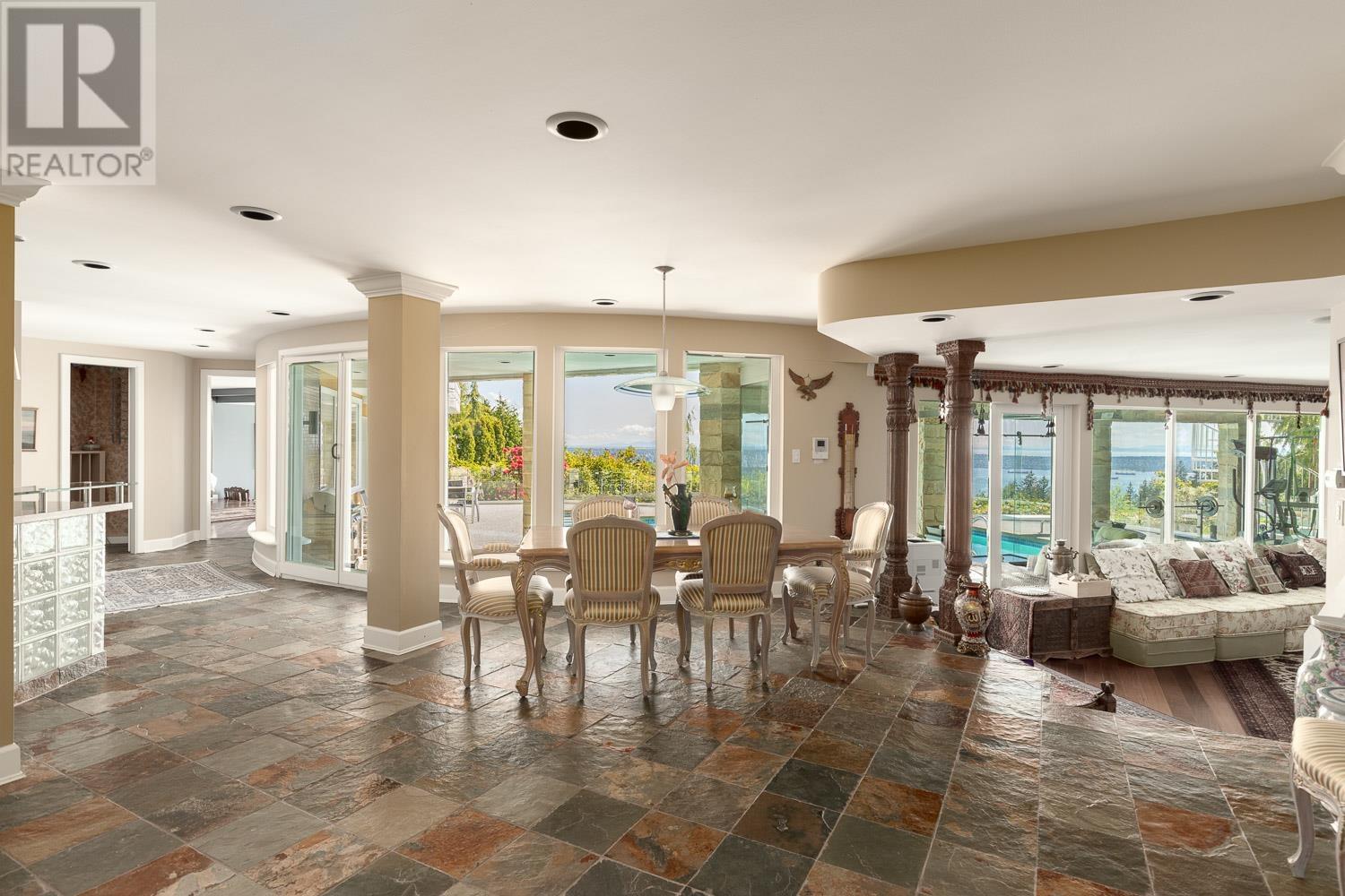 1438 CHIPPENDALE ROAD, West Vancouver