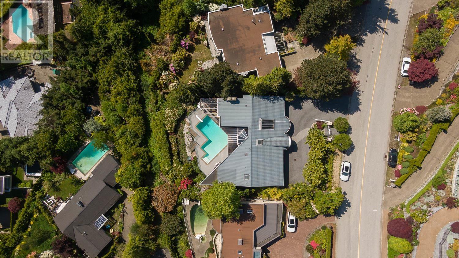 1438 CHIPPENDALE ROAD, West Vancouver