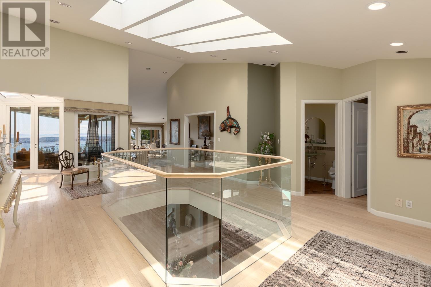1438 CHIPPENDALE ROAD, West Vancouver