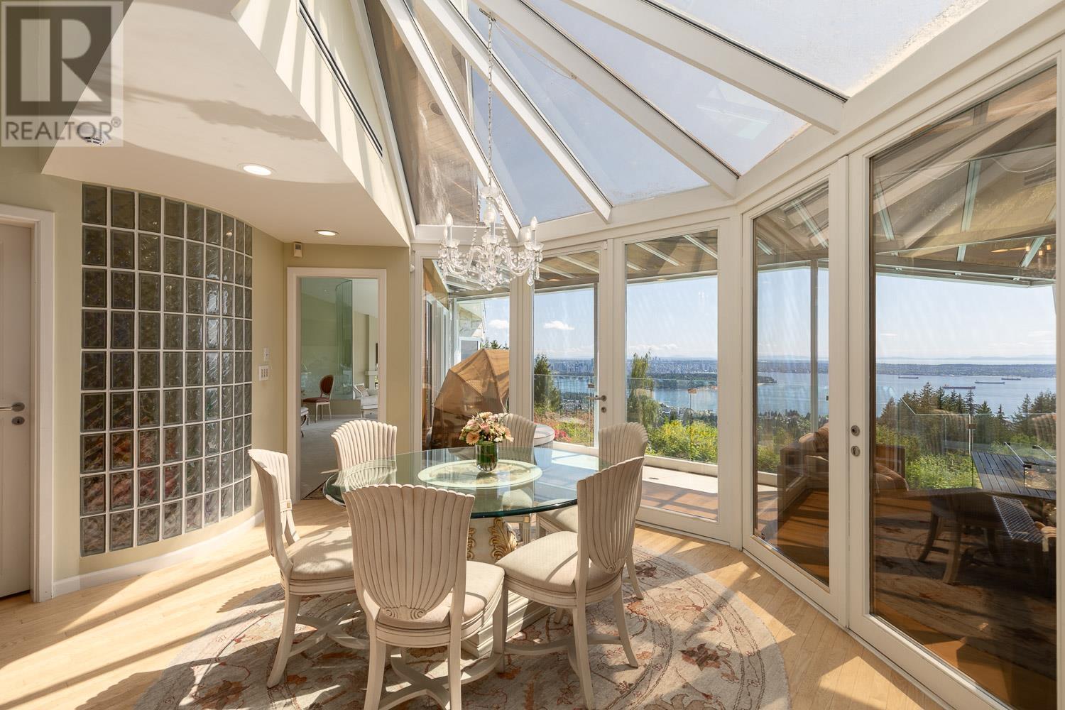 1438 CHIPPENDALE ROAD, West Vancouver