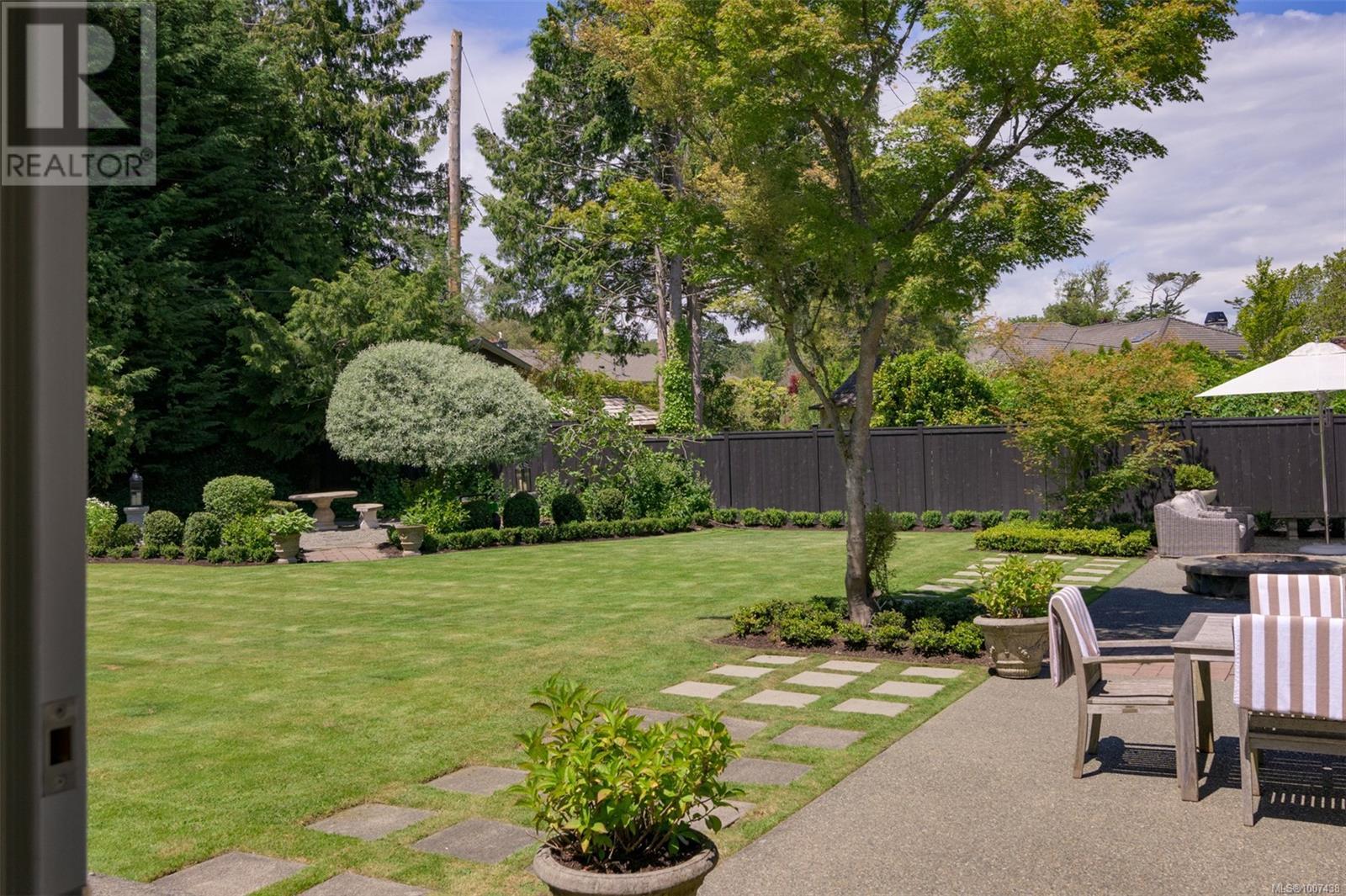 Photo 79 of 3270 Beach Dr, Oak Bay BC
