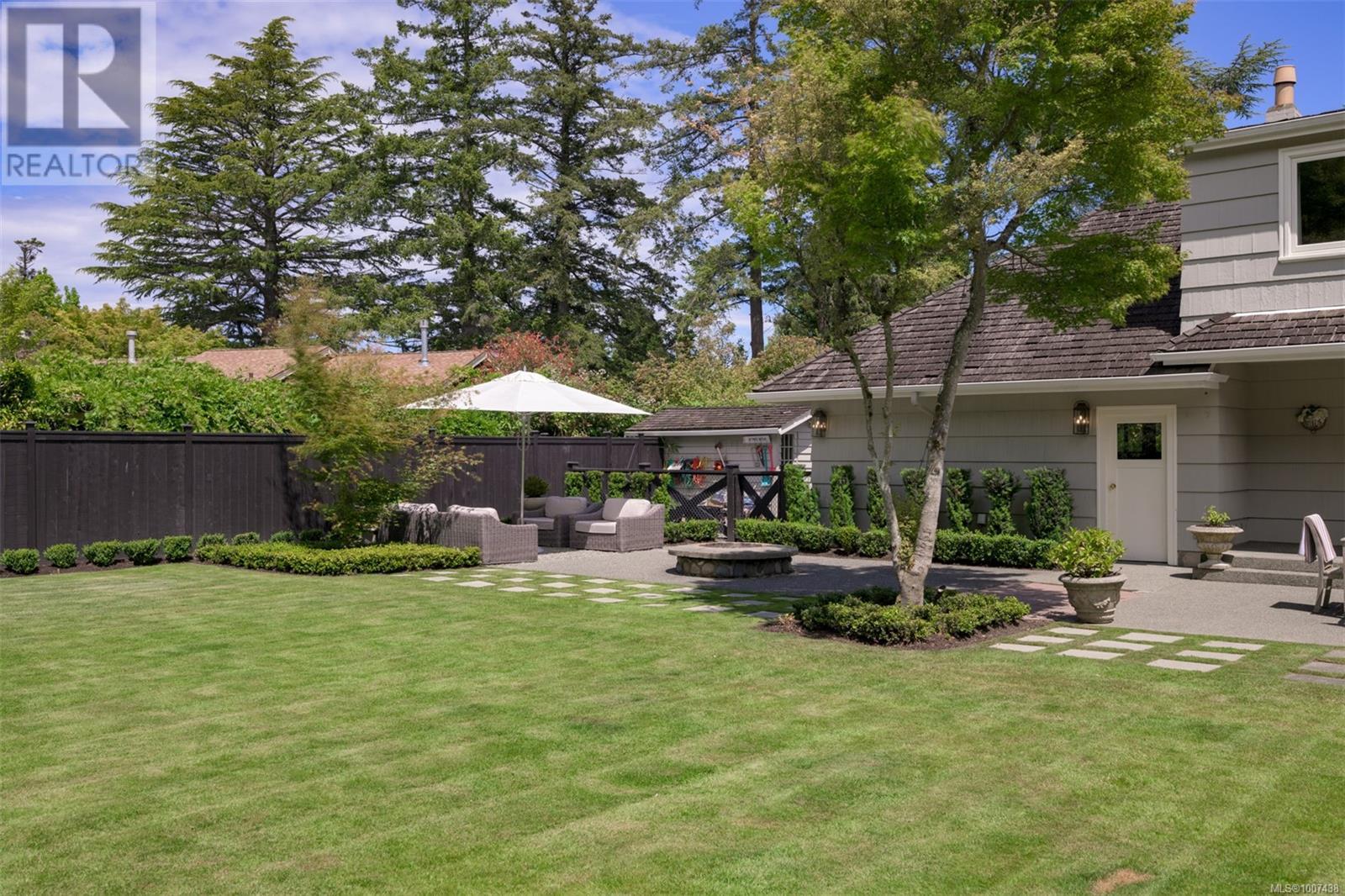 Photo 69 of 3270 Beach Dr, Oak Bay BC