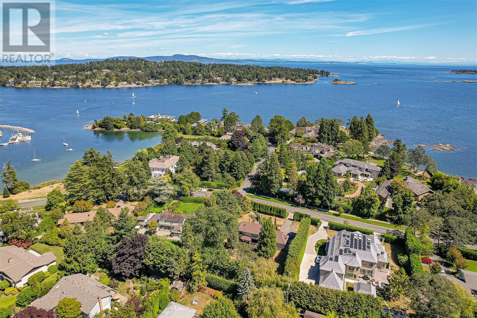 Photo 68 of 3270 Beach Dr, Oak Bay BC