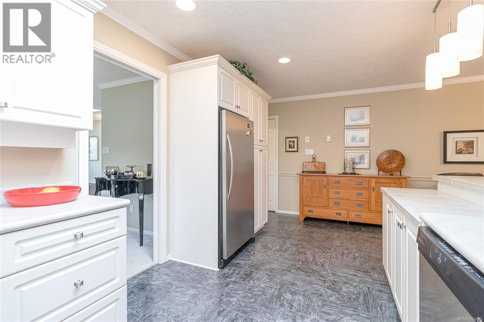 Photo 22 of 1163 Wellington Dr, Qualicum Beach BC