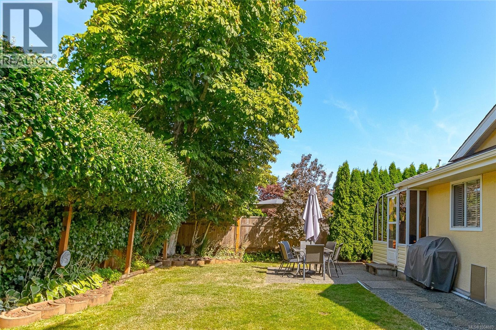 Photo 46 of 1163 Wellington Dr, Qualicum Beach BC