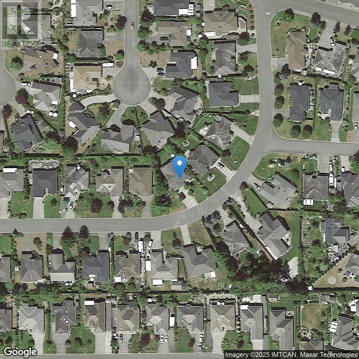 Photo 44 of 1163 Wellington Dr, Qualicum Beach BC