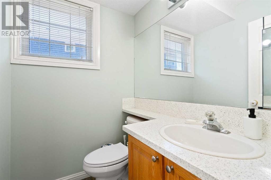 Single Family House for Sale in    Avenue NE Crescent Heights Calgary 