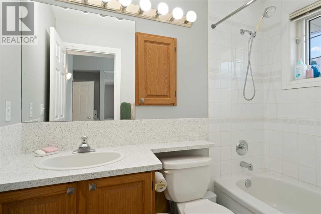 Single Family House for Sale in    Avenue NE Crescent Heights Calgary 
