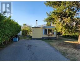  716 11th Avenue, Keremeos