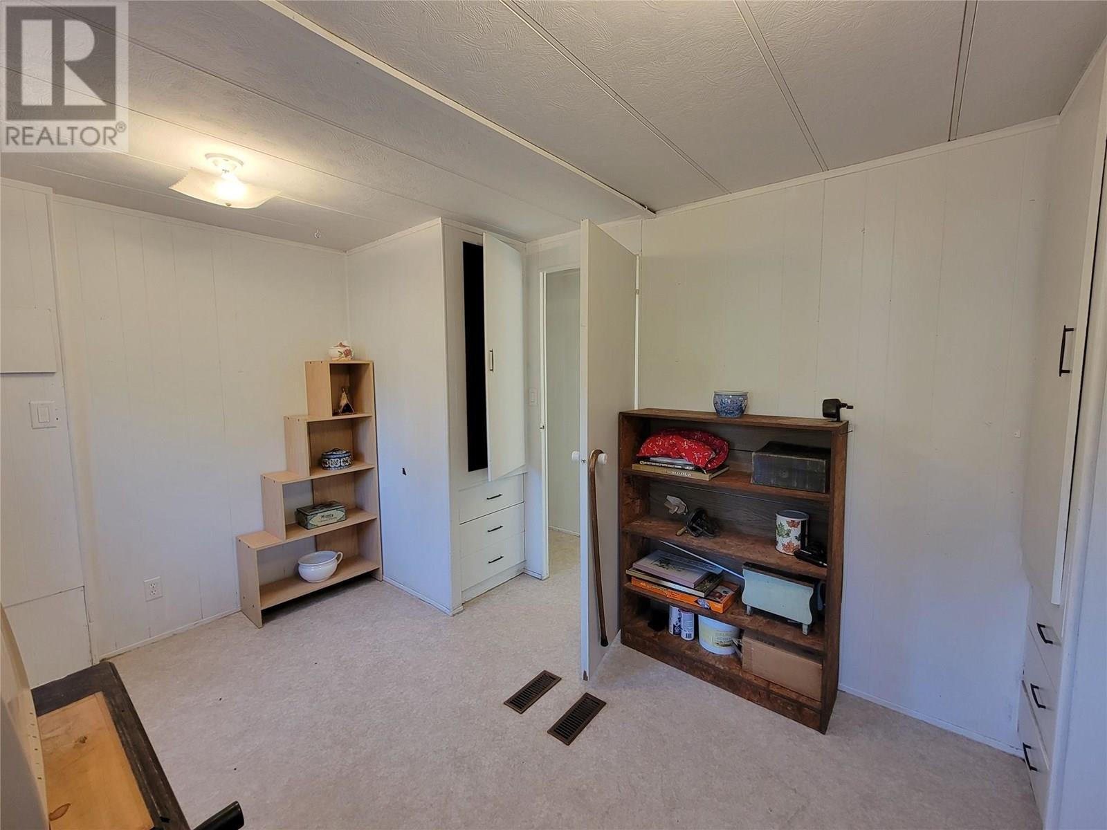 Photo 21 of 716 11 Th Avenue, Keremeos BC