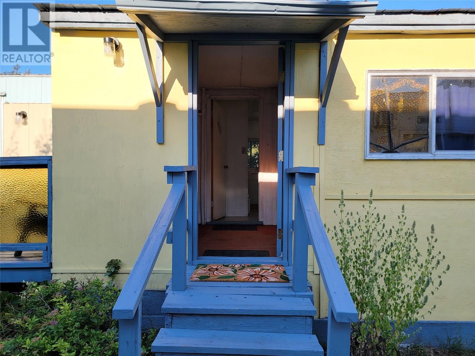 Photo 26 of 716 11 Th Avenue, Keremeos BC