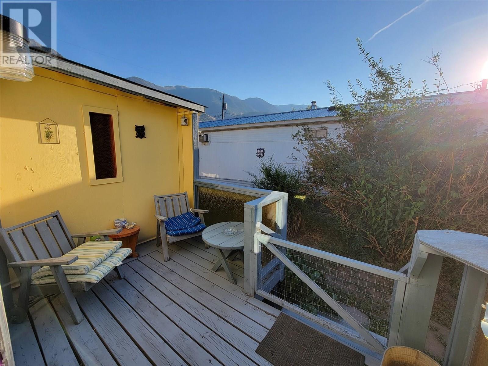 Photo 27 of 716 11 Th Avenue, Keremeos BC
