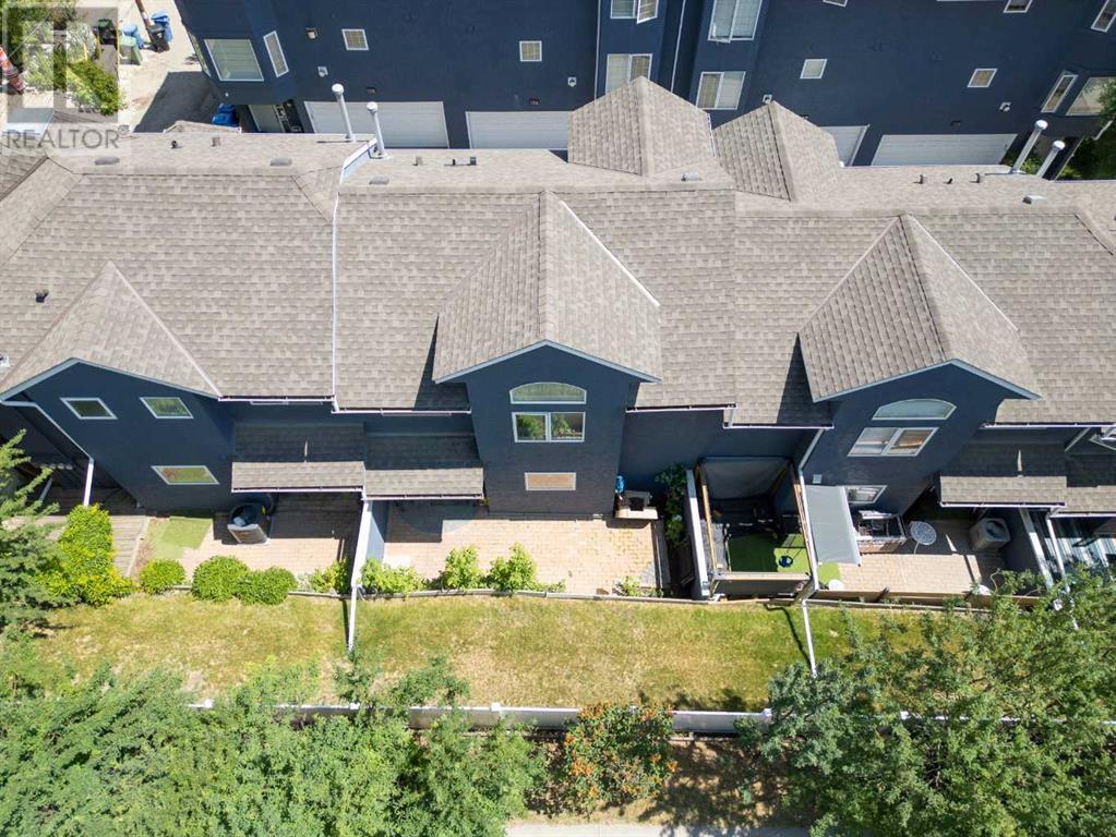 Single Family House for Sale in    Avenue NE Crescent Heights Calgary 