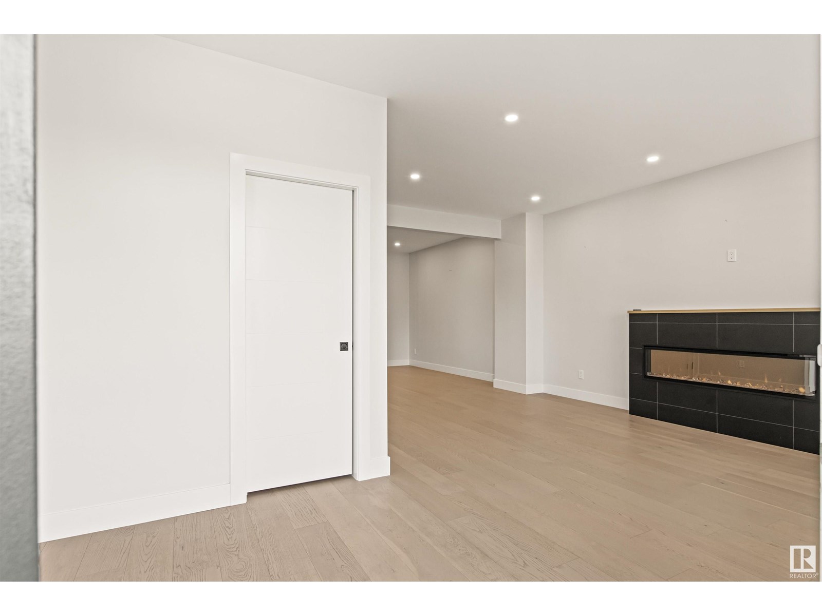Photo 29 of 8343 Saskatchewan Dr Nw, Edmonton AB