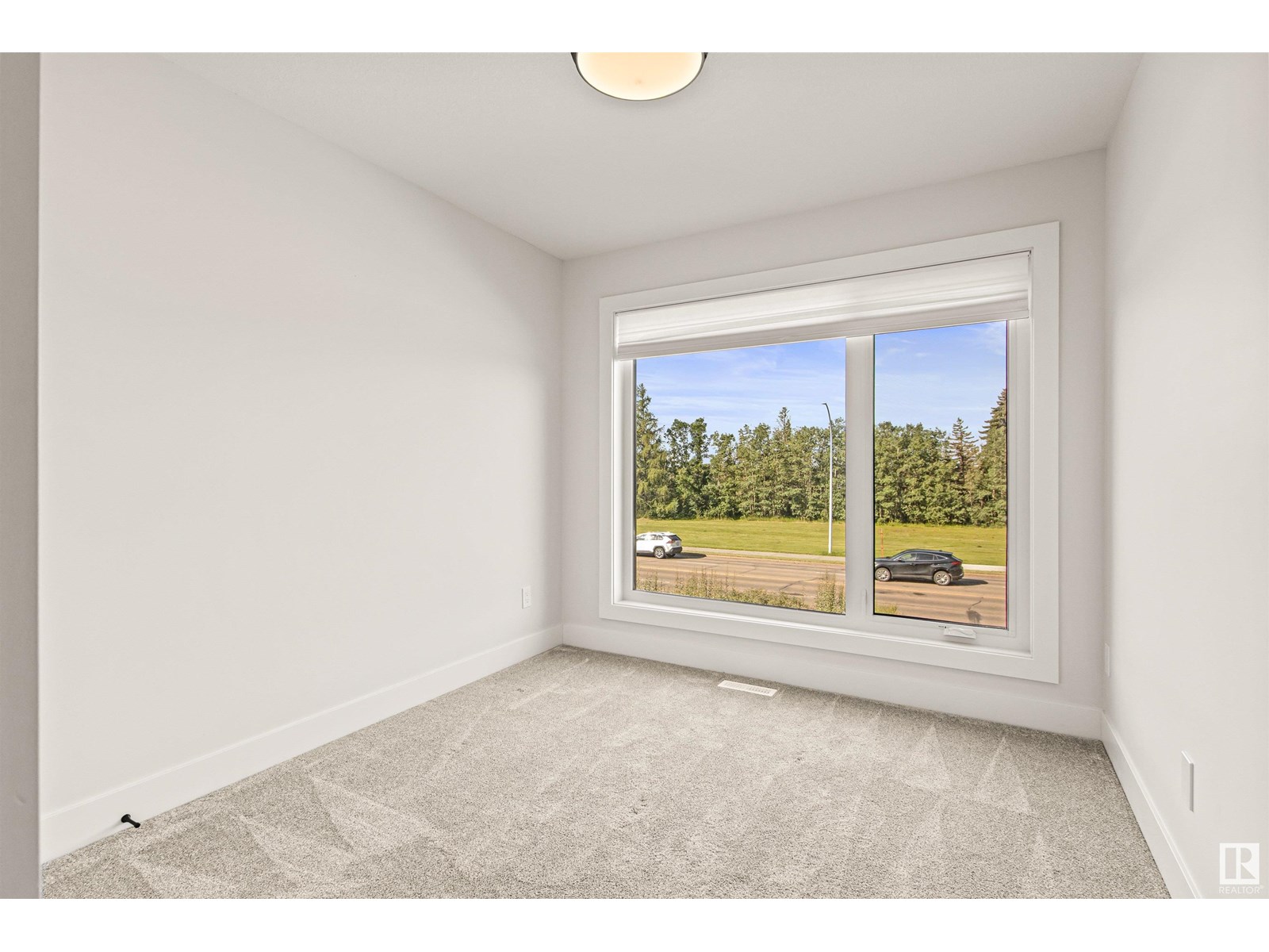 Photo 8 of 8343 Saskatchewan Dr Nw, Edmonton AB