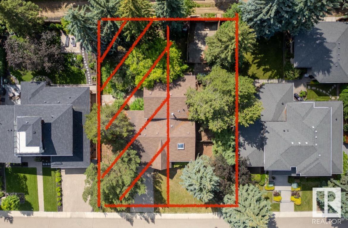 Photo 8 of 8404 134 St Nw, Edmonton AB