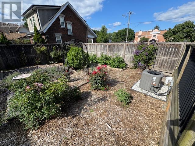 Photo 26 of 484 Hamilton Road, London East ON