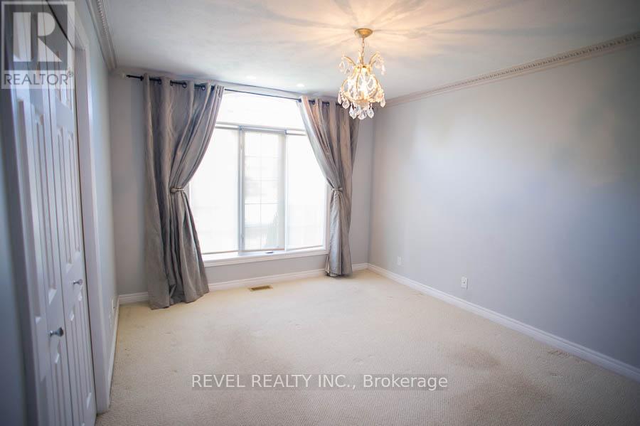 Photo 11 of 6 Geoffery Road, Norfolk ON