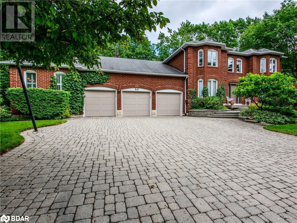 Photo 27 of 68 Alana Drive, Springwater ON