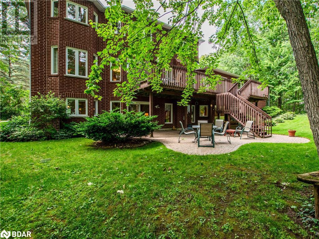 Photo 9 of 68 Alana Drive, Springwater ON