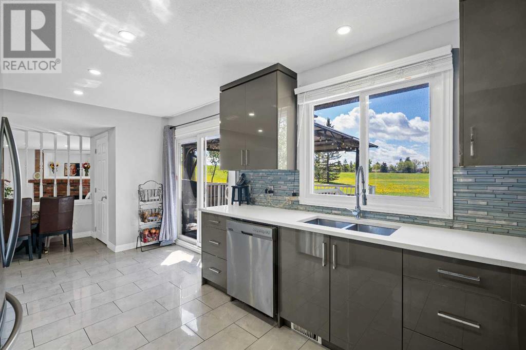 Single Family House for Sale in  Whitefield Crescent NE Whitehorn Calgary 