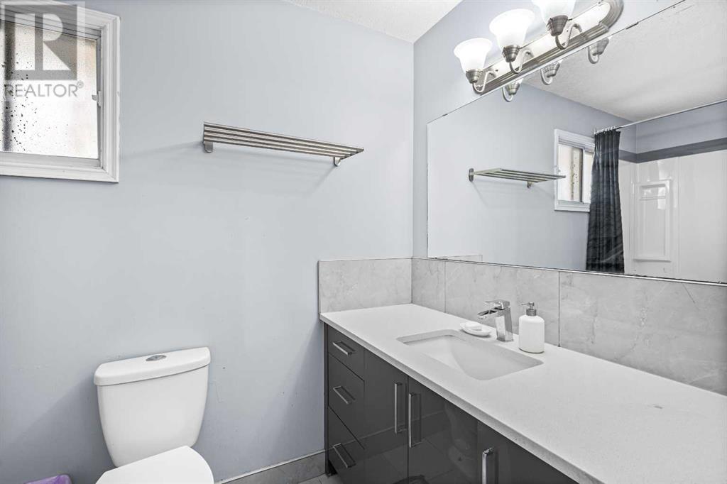 Single Family House for Sale in  Whitefield Crescent NE Whitehorn Calgary 