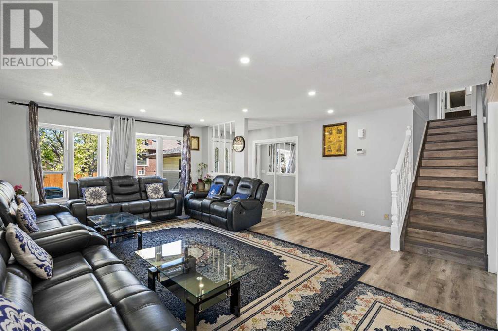 Single Family House for Sale in  Whitefield Crescent NE Whitehorn Calgary 